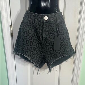 One Teaspoon Green Leopard Print Frayed Hem Distressed Truckers Short Size 30